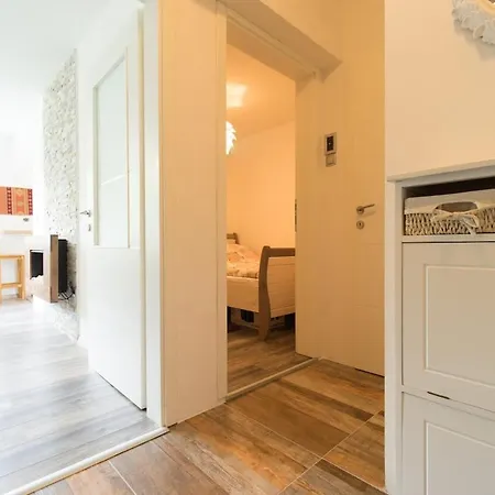 Old Town Oasis Apartman