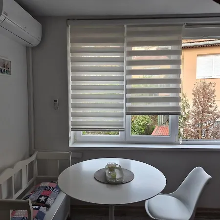 Old Town Oasis Apartman