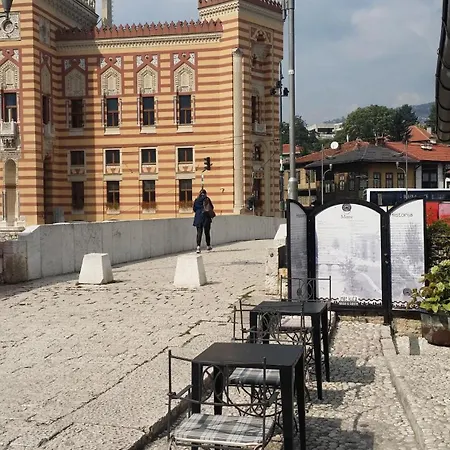 Old Town Oasis